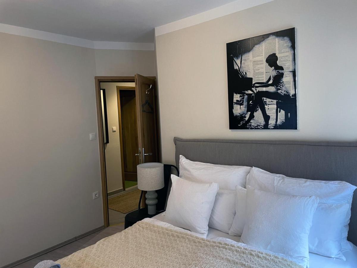 Fredys Apartments Stari Grad  Exterior foto